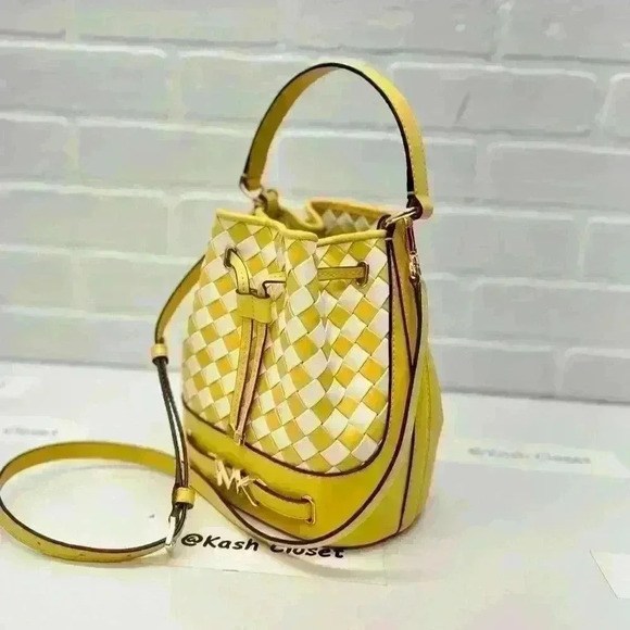 Michael Kors Reed Medium Belted Bucket Bag Purse Golden Yellow - Picture 6 of 9